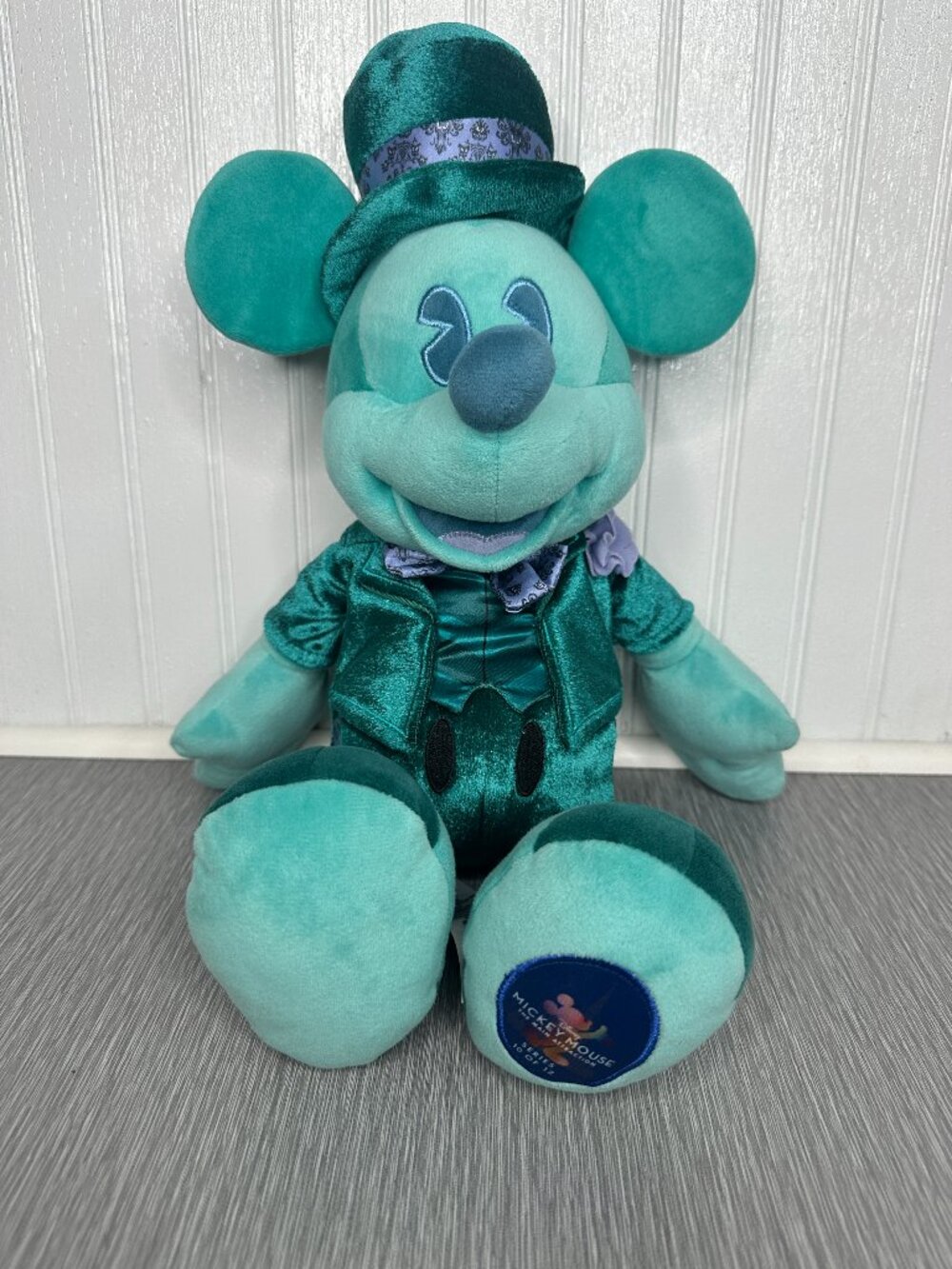Disney 16" Mickey Mouse Haunted Mansion Main Attraction Plush 10 of 12 No Tag